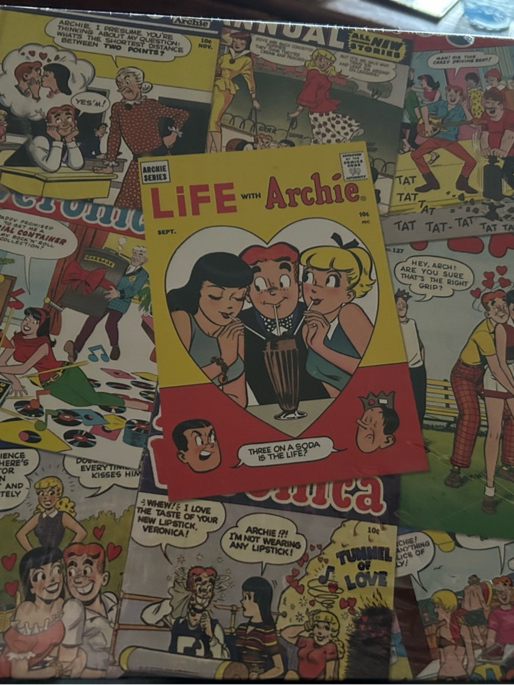 Archie Comic puzzle cobble Hill 500 New